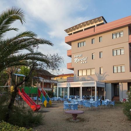 Hotel Narcisi Roseto Degli Abruzzi Esterno foto