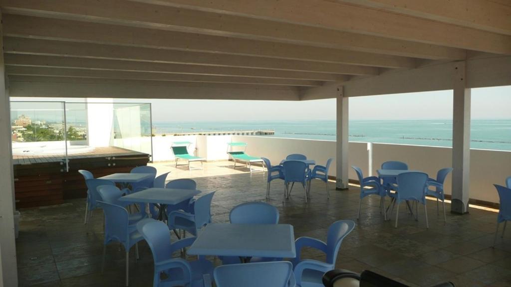 Hotel Narcisi Roseto Degli Abruzzi Esterno foto