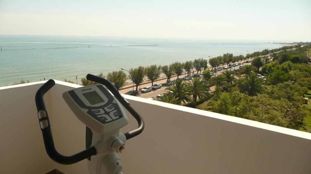 Hotel Narcisi Roseto Degli Abruzzi Esterno foto