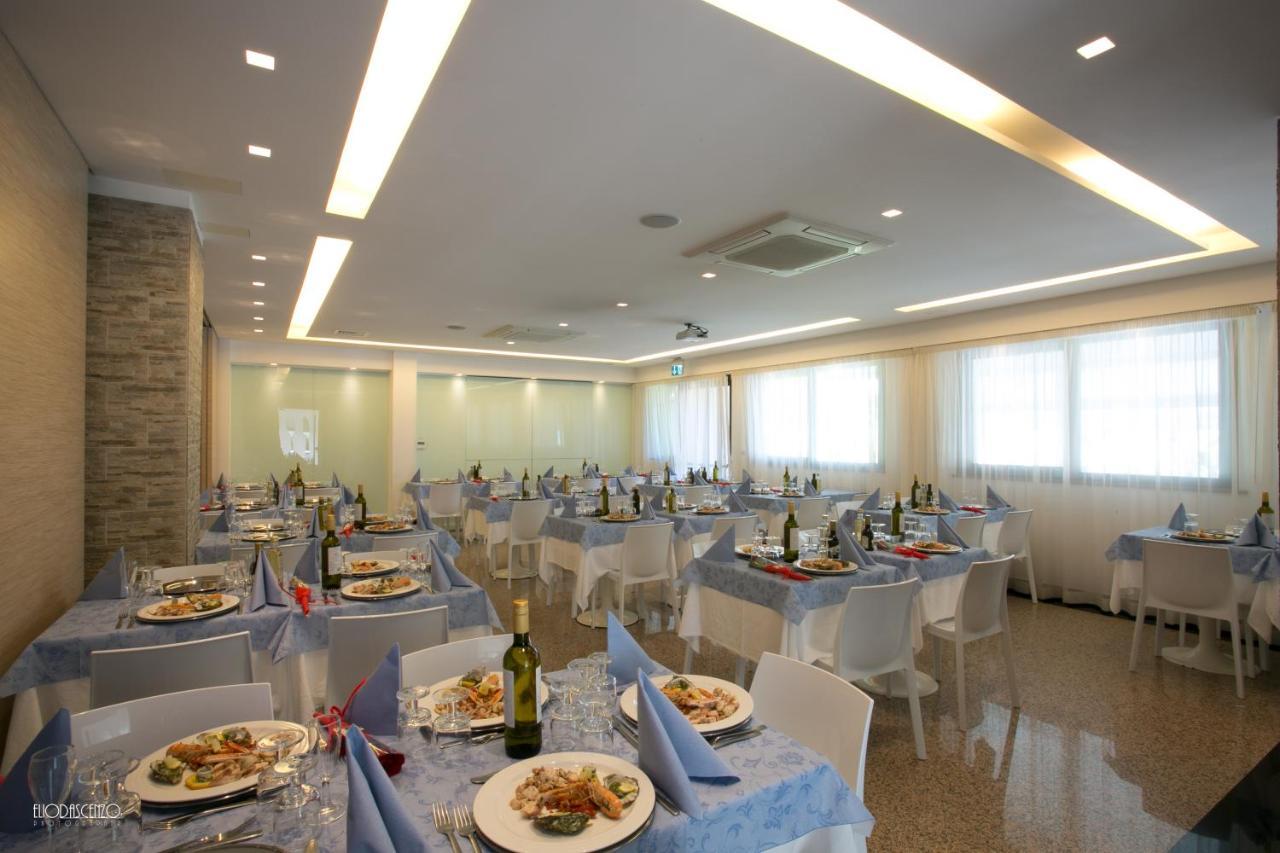 Hotel Narcisi Roseto Degli Abruzzi Esterno foto